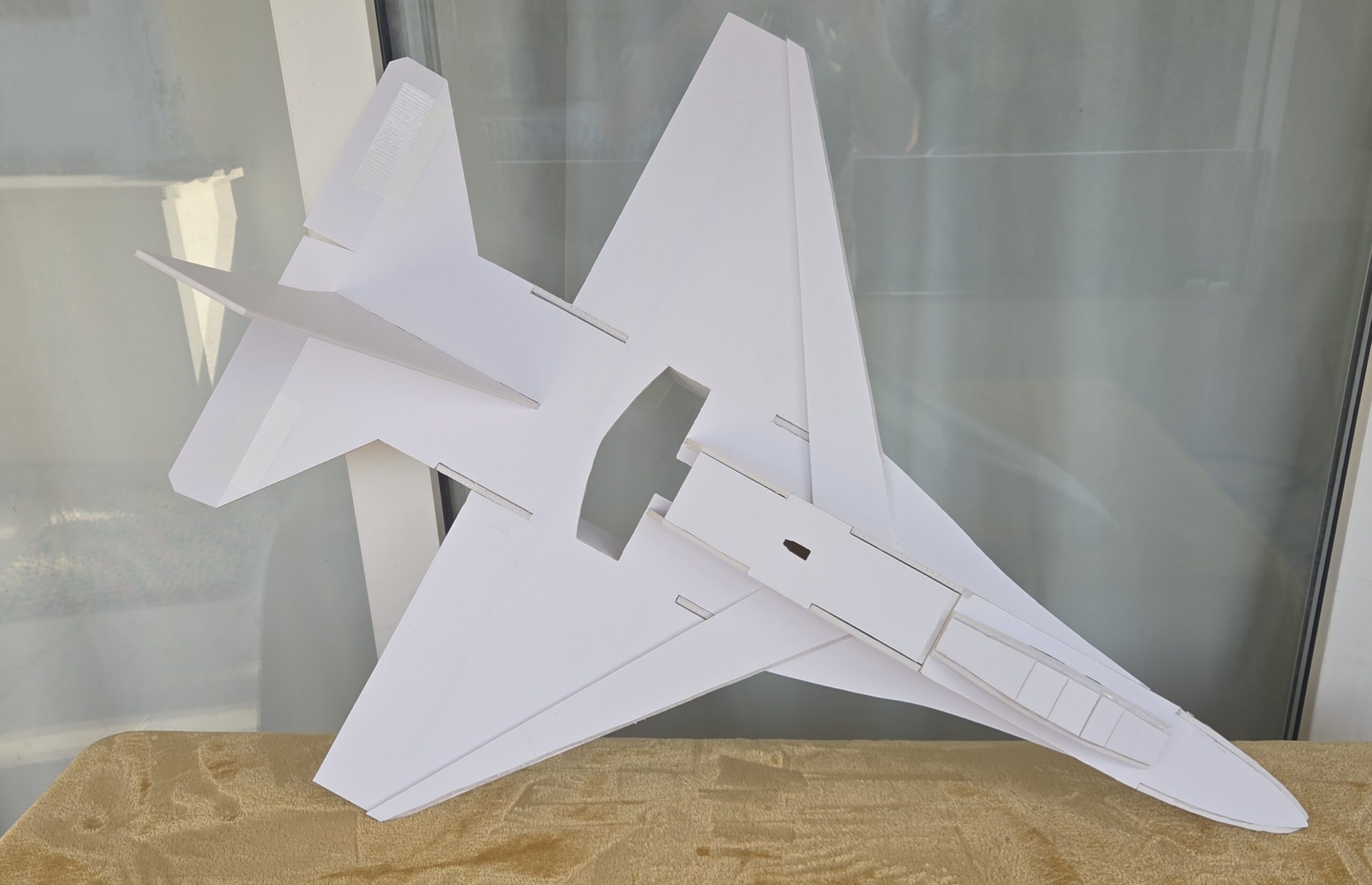 Kuzey RC F-16 Falcon Montajlı Gövde Kit-Elektroniksiz RC Uçak Gövdesi